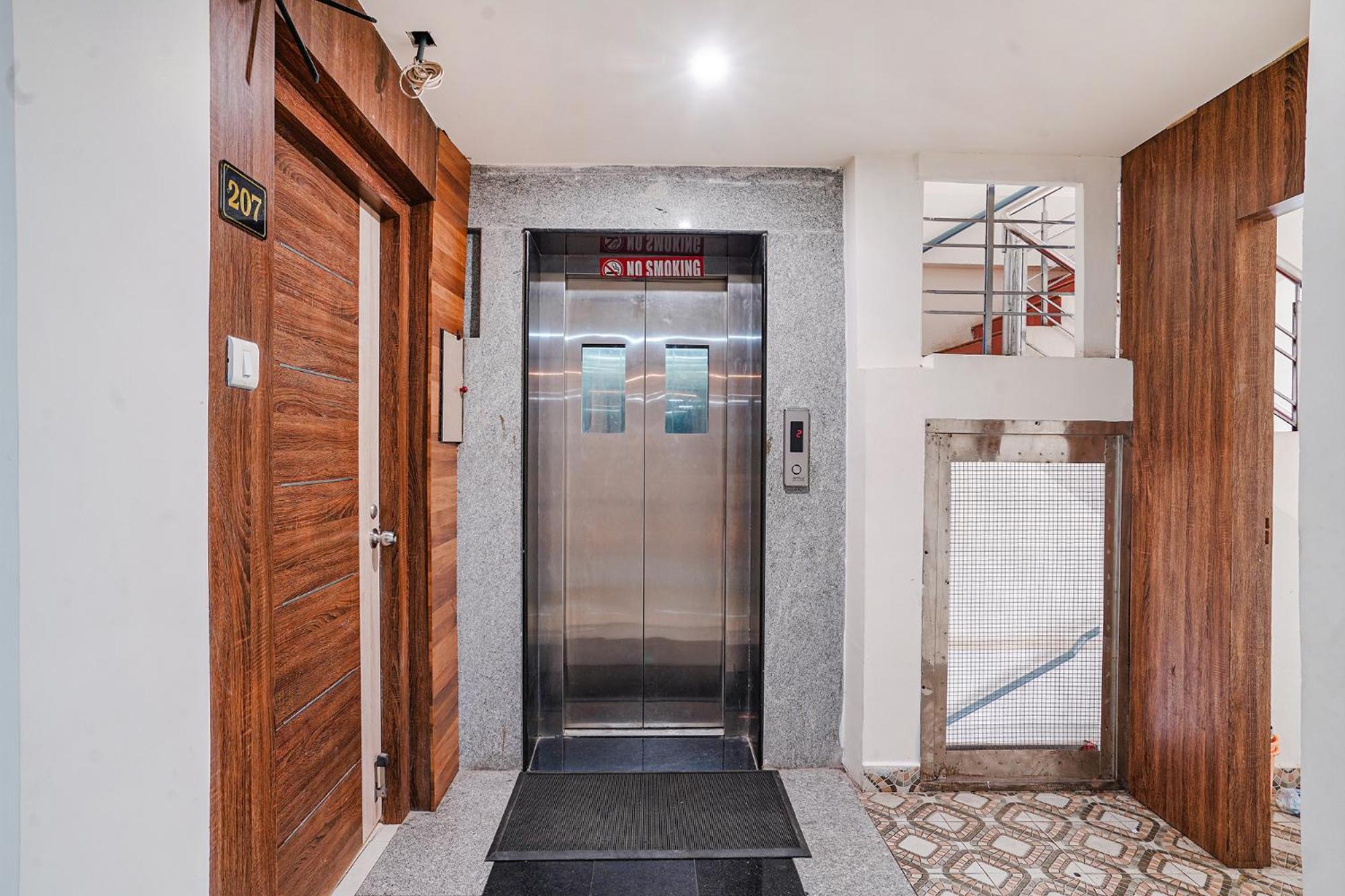 Fabhotel Ambika Elite Buckinghampet Esterno foto