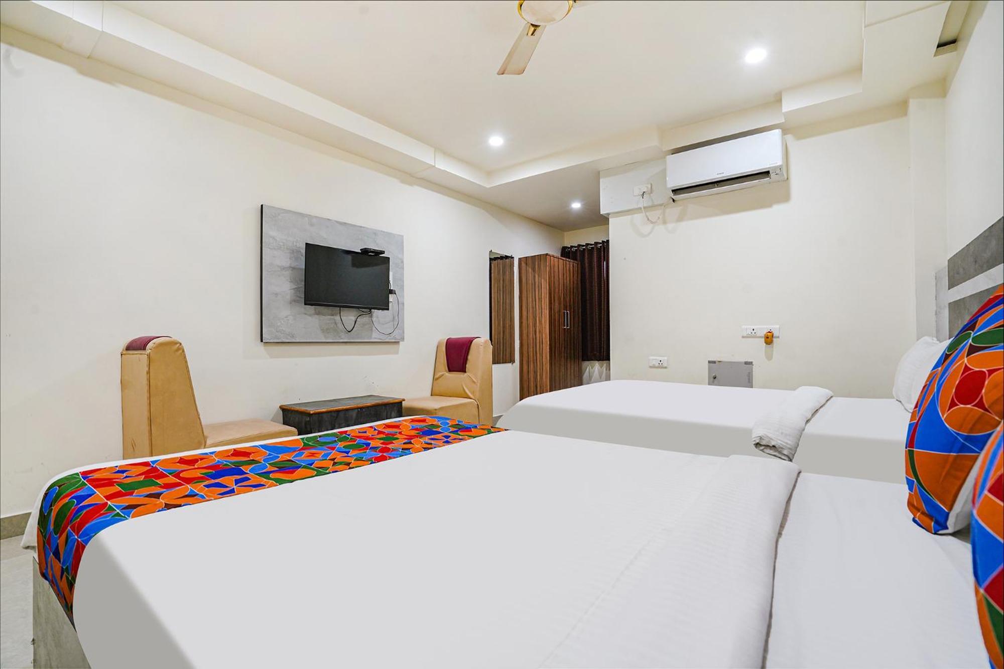 Fabhotel Ambika Elite Buckinghampet Esterno foto